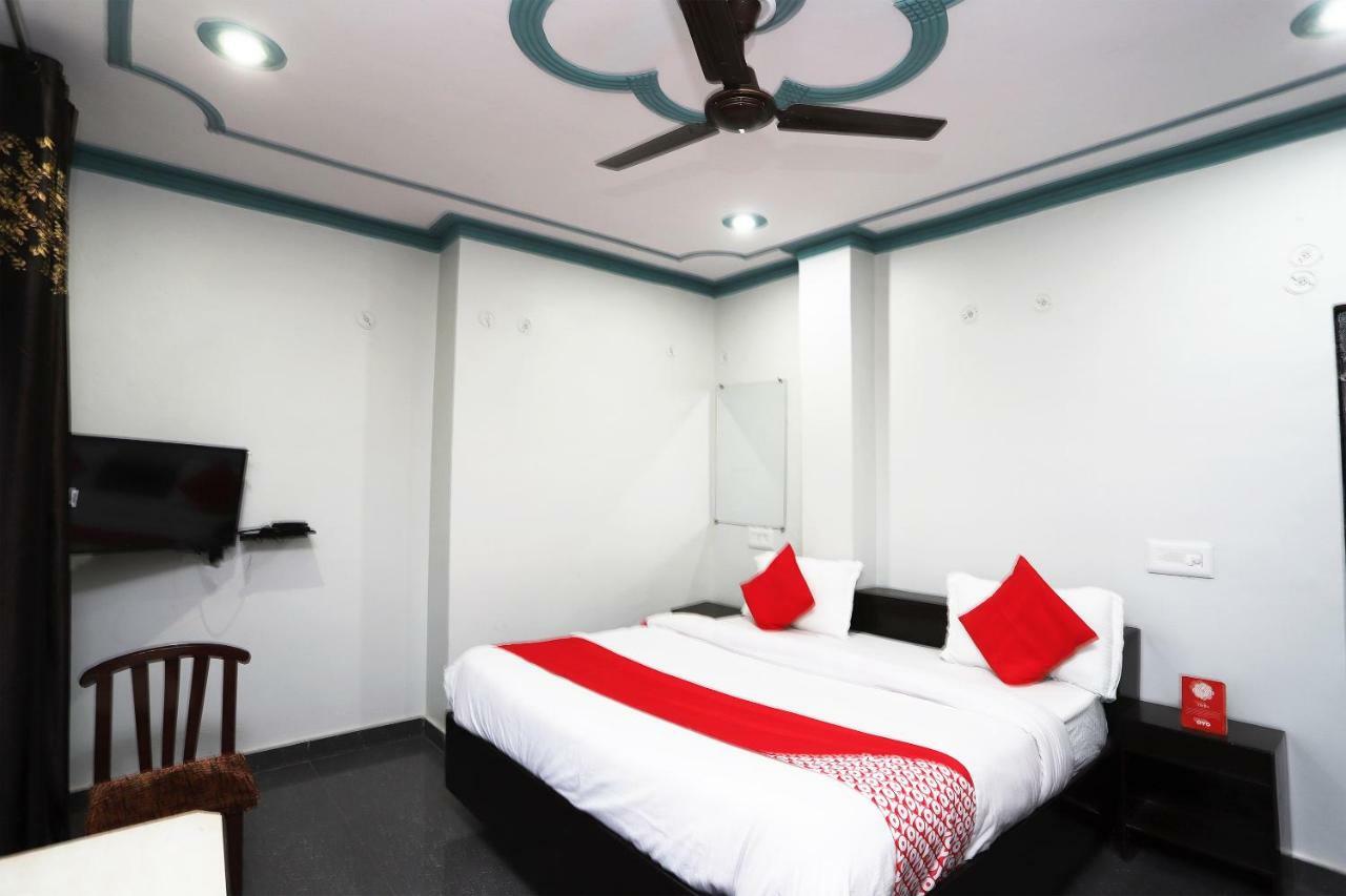 Oyo 43694 Hotel Hillson Pauri Exterior photo
